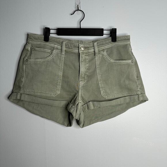 American Eagle Olive Dreamy Drape Stretch Easy Shortie Size 8 NWOT - Picture 3 of 7